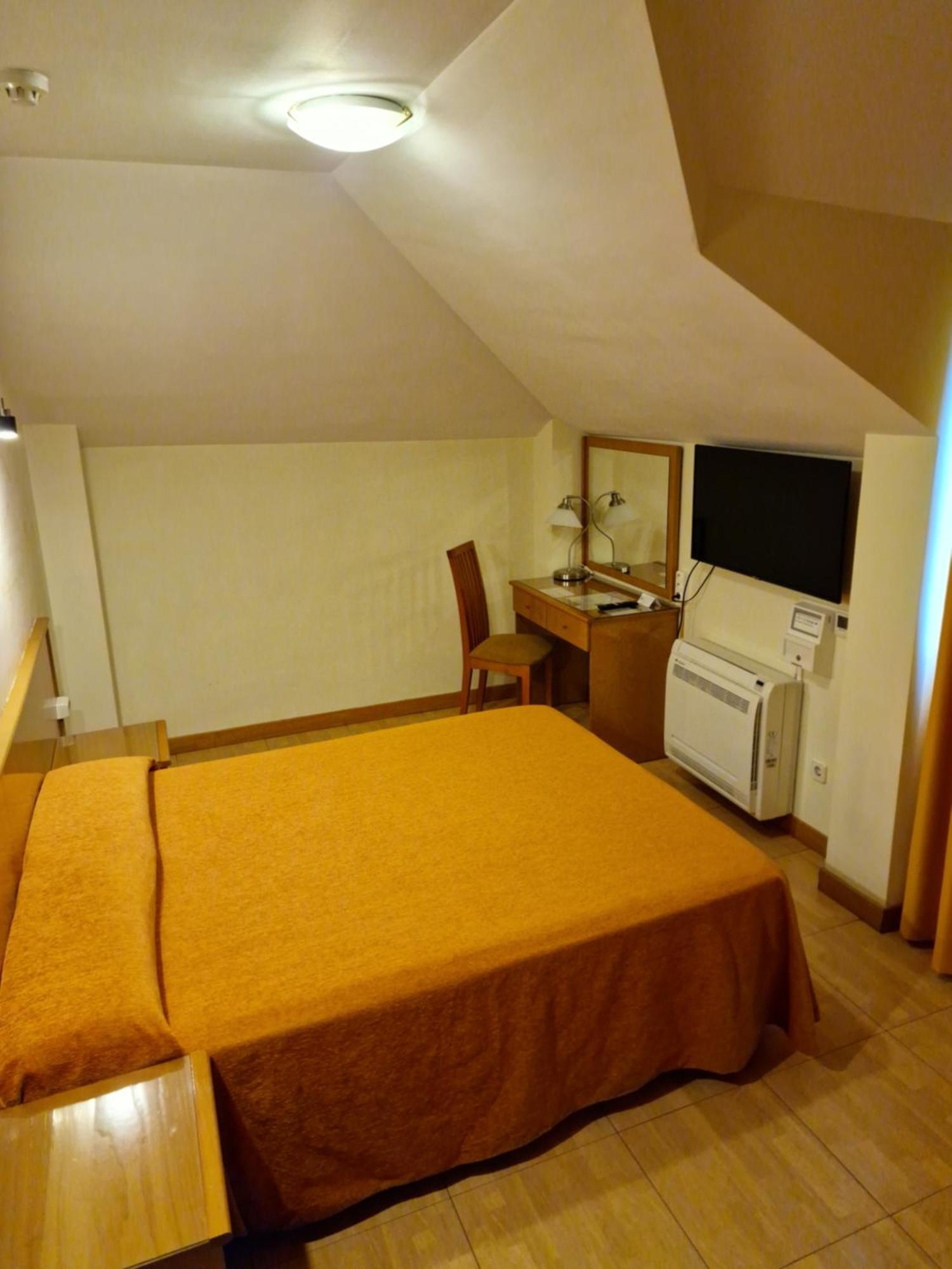 Igollo Hotel Camargo מראה חיצוני תמונה