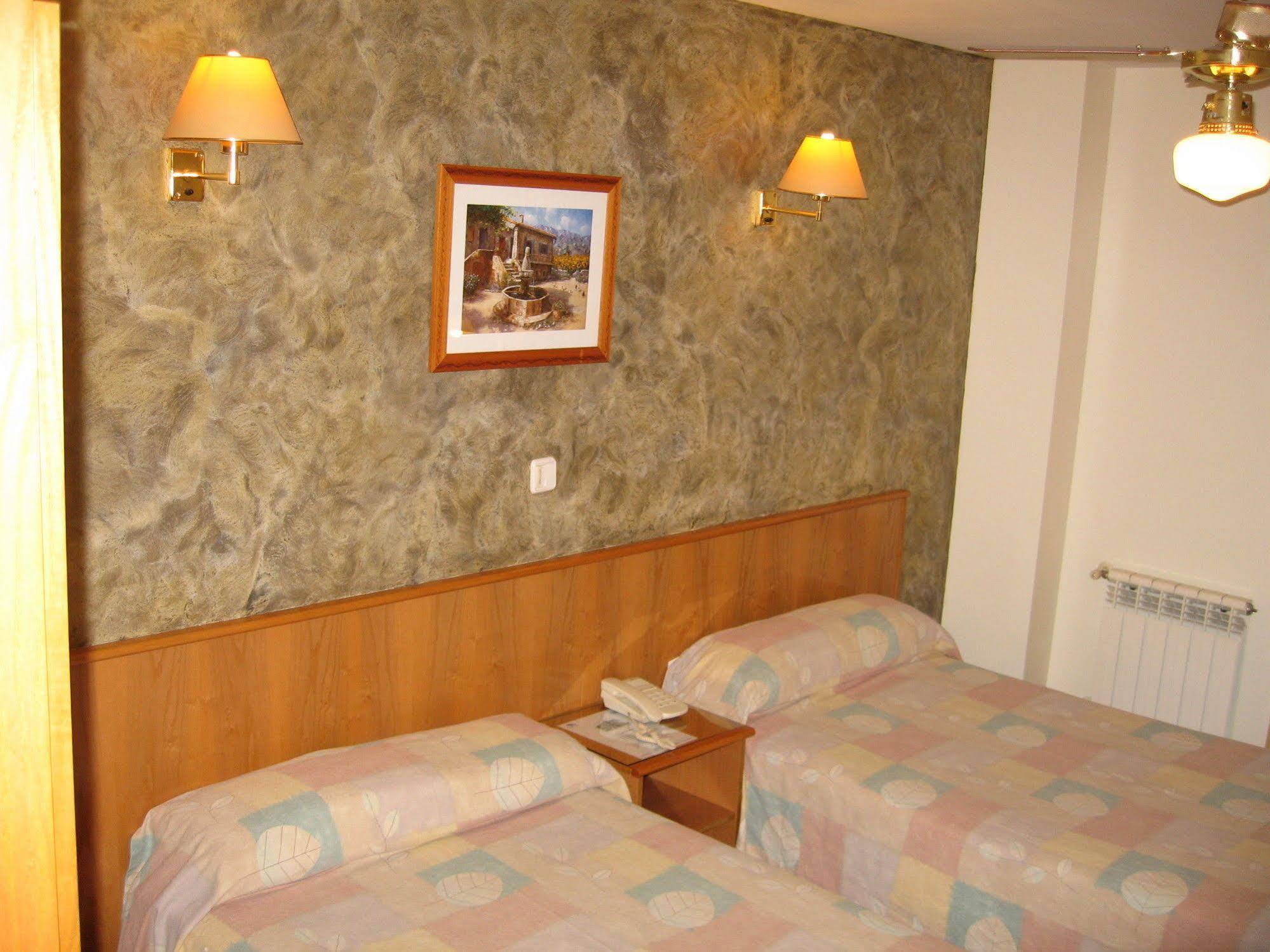 Igollo Hotel Camargo מראה חיצוני תמונה