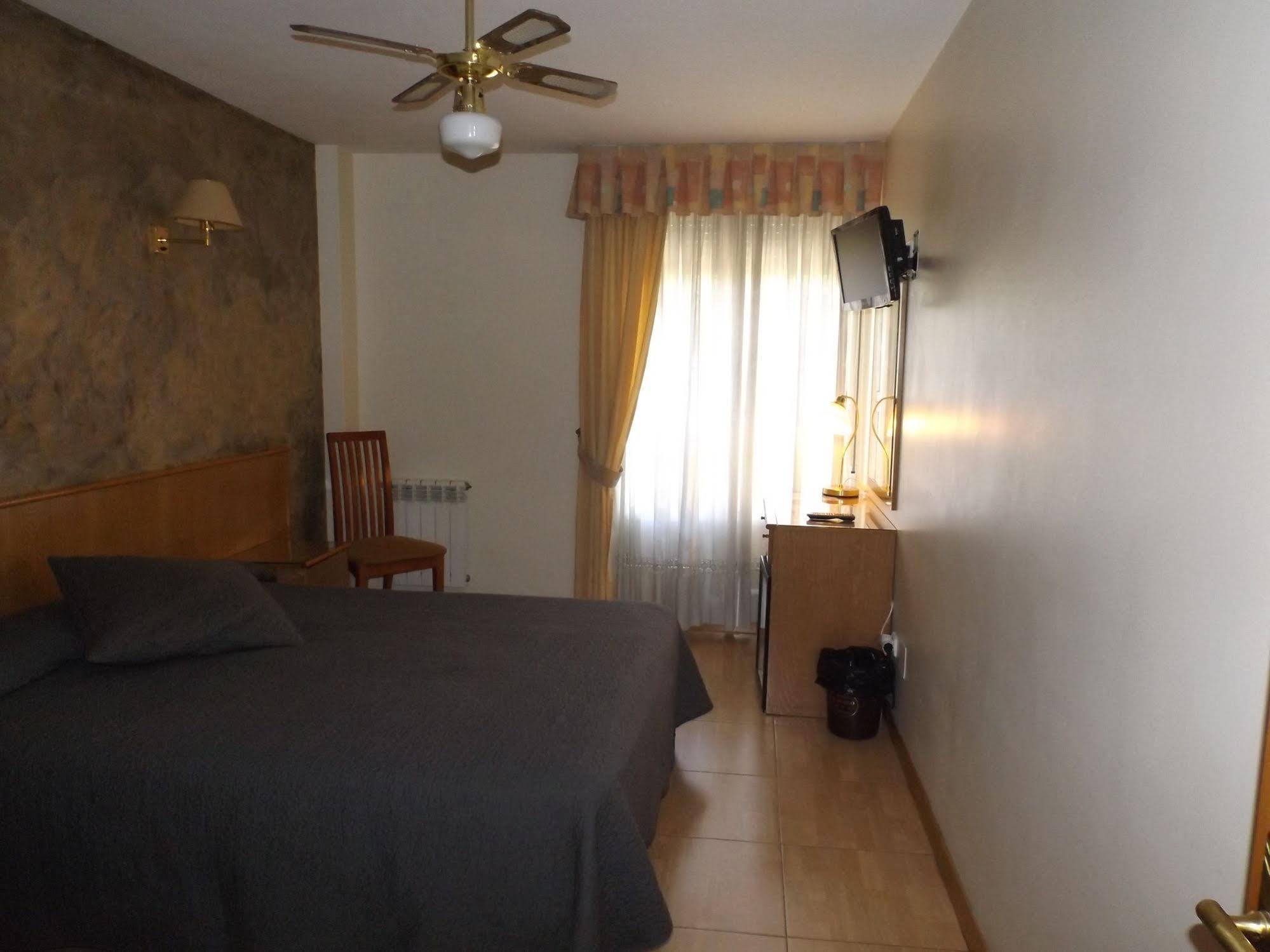 Igollo Hotel Camargo מראה חיצוני תמונה