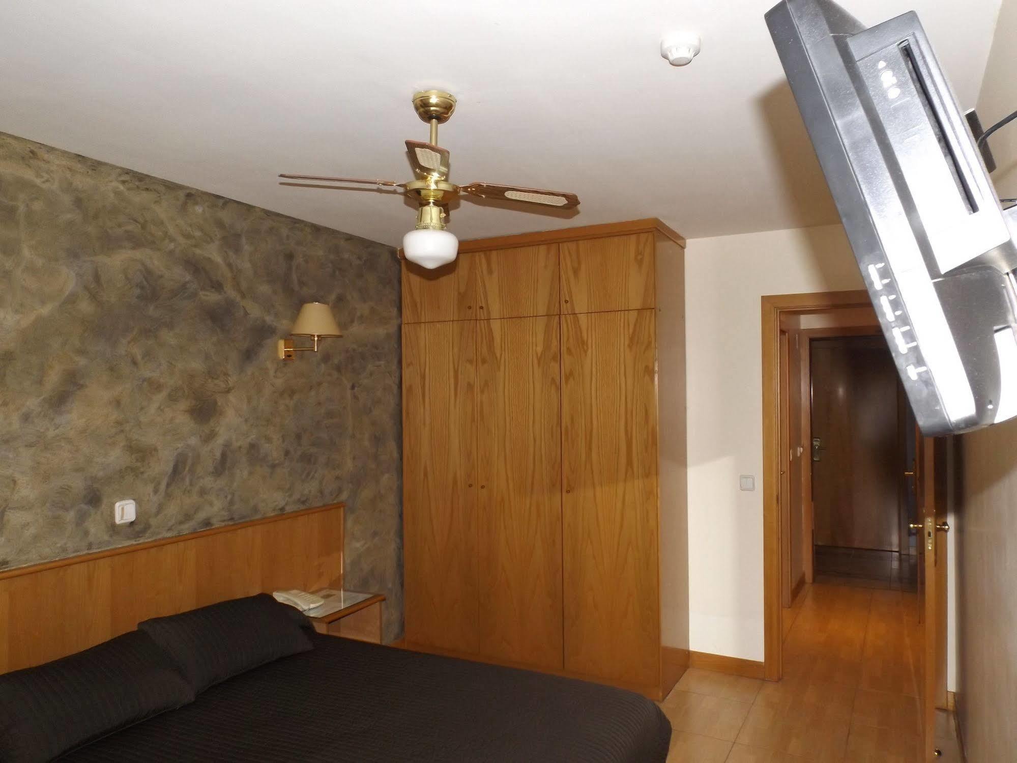 Igollo Hotel Camargo מראה חיצוני תמונה