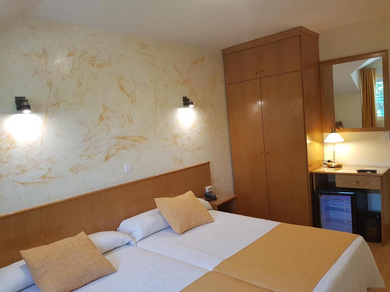 Igollo Hotel Camargo מראה חיצוני תמונה